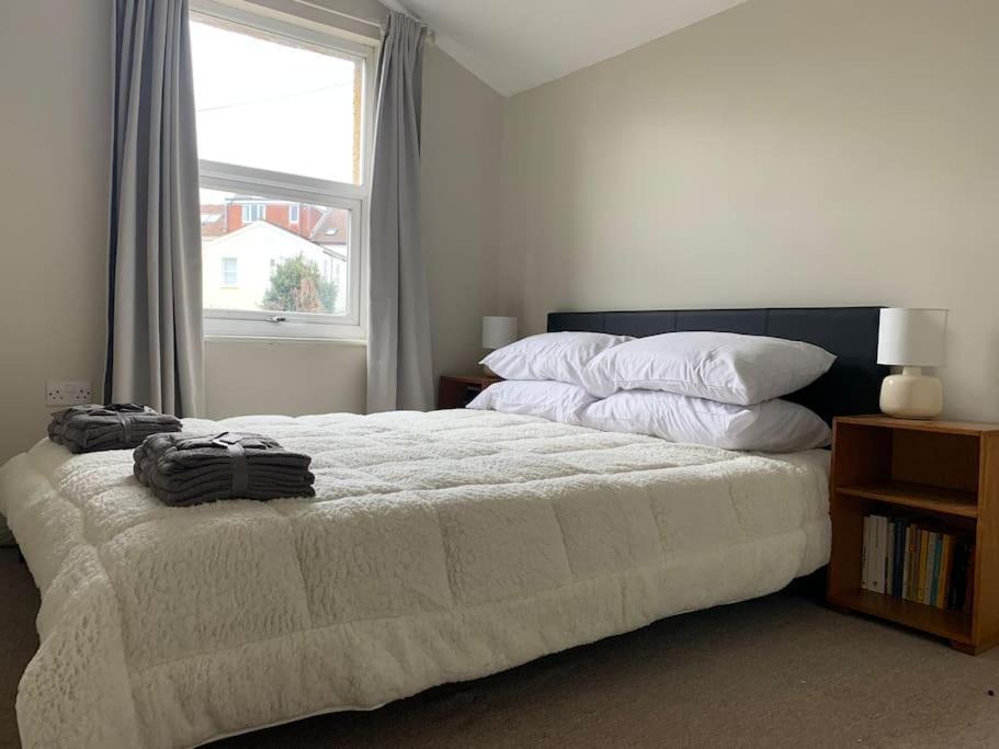 Central 2 Bed Flat. Free Parking 브리스틀 외부 사진