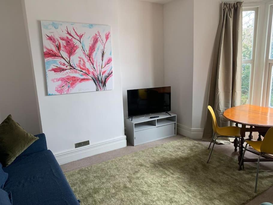 Central 2 Bed Flat. Free Parking 브리스틀 외부 사진